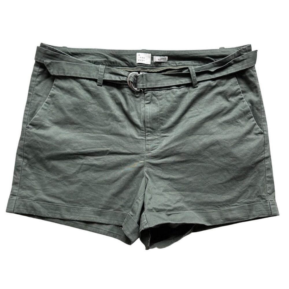 A New Day Womens Belted Green Shorts Size 14 Stretch Cotton Blend